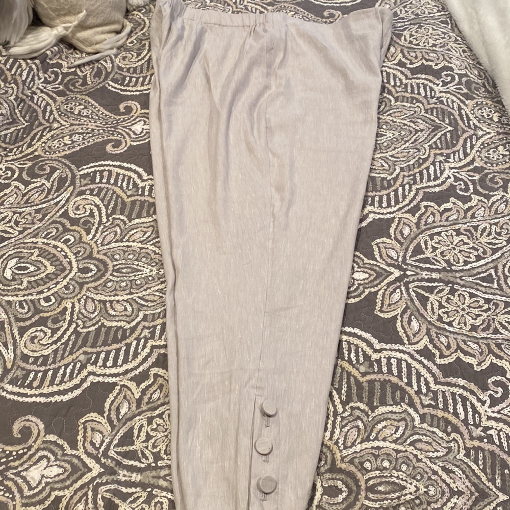 Ladies j.jill linen crop pants w side zip & elastic waist. Ankle Fabric buttons